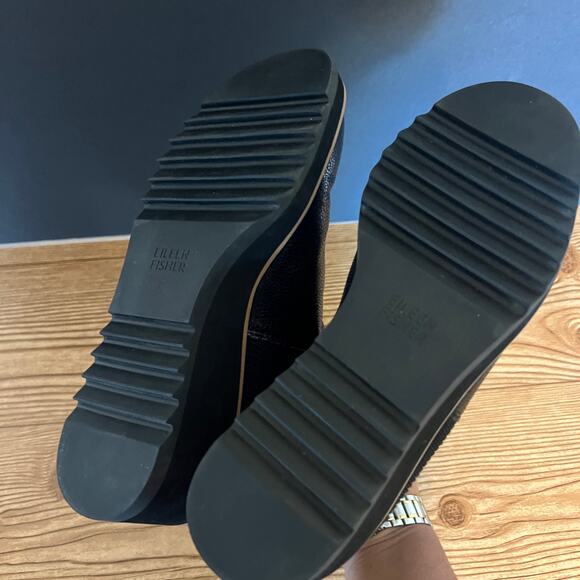 Eileen Fisher Black Embossed Leather Low Wedge Chelsea Lilou Boots Womens 7 - Picture 11 of 12